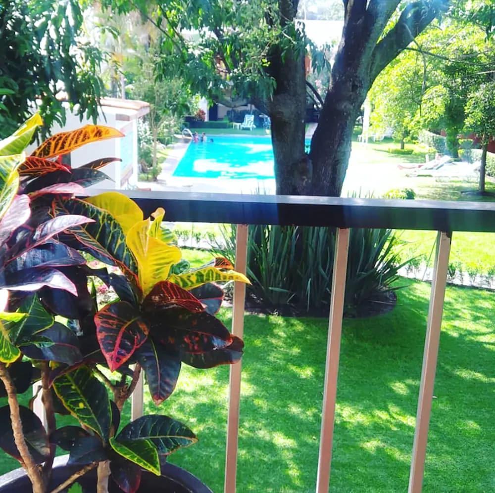 Puerta Del Sol Guadalajara Hotel